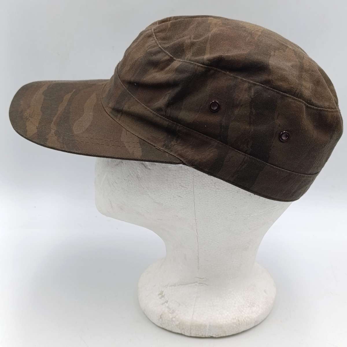 SADF Recce issue Cuban lizzard camo cap - size 58 - peak cracked