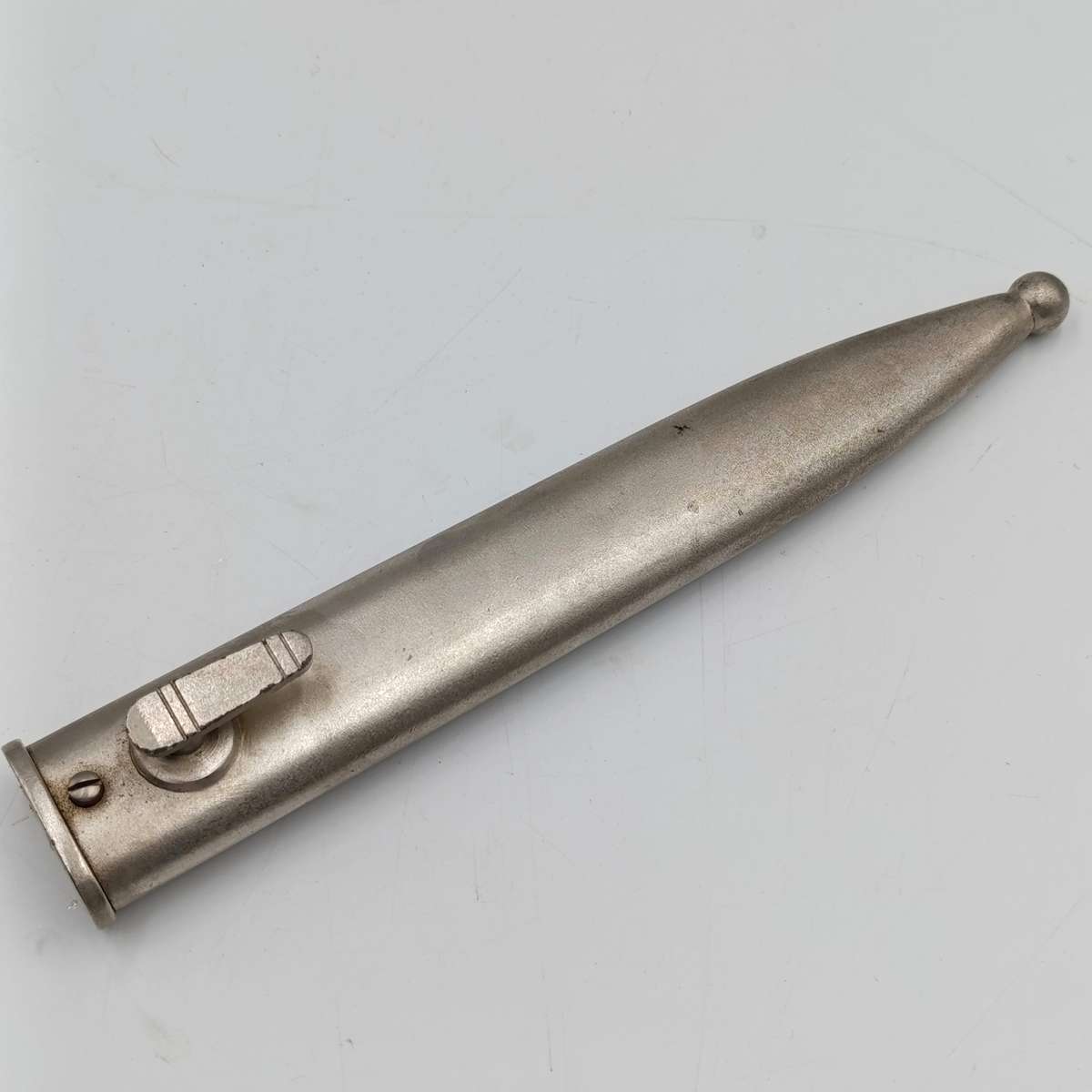 Vintage Statepresident's guards R1 bayonet - chromed- in white frog