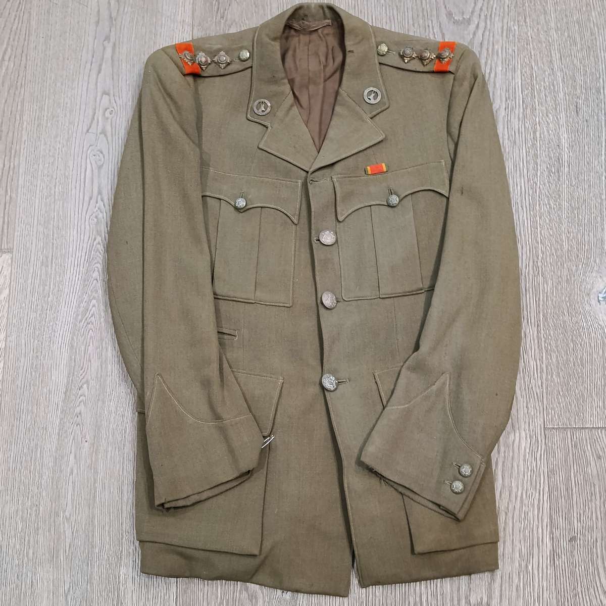 WW2 SA Army tunic with captain rank