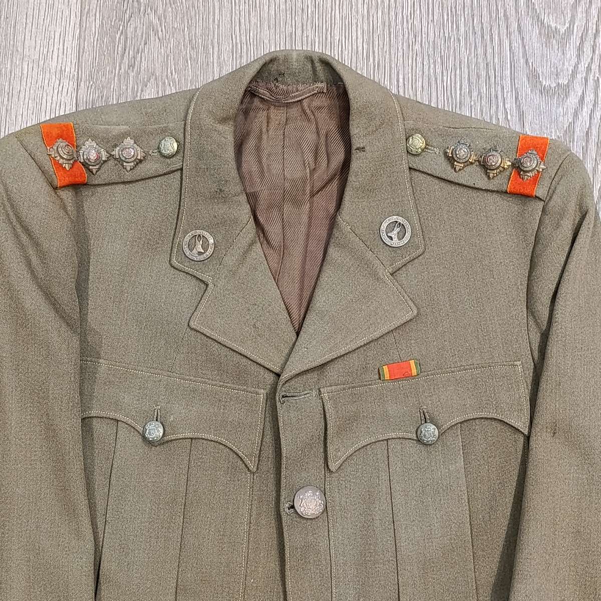 WW2 SA Army tunic with captain rank