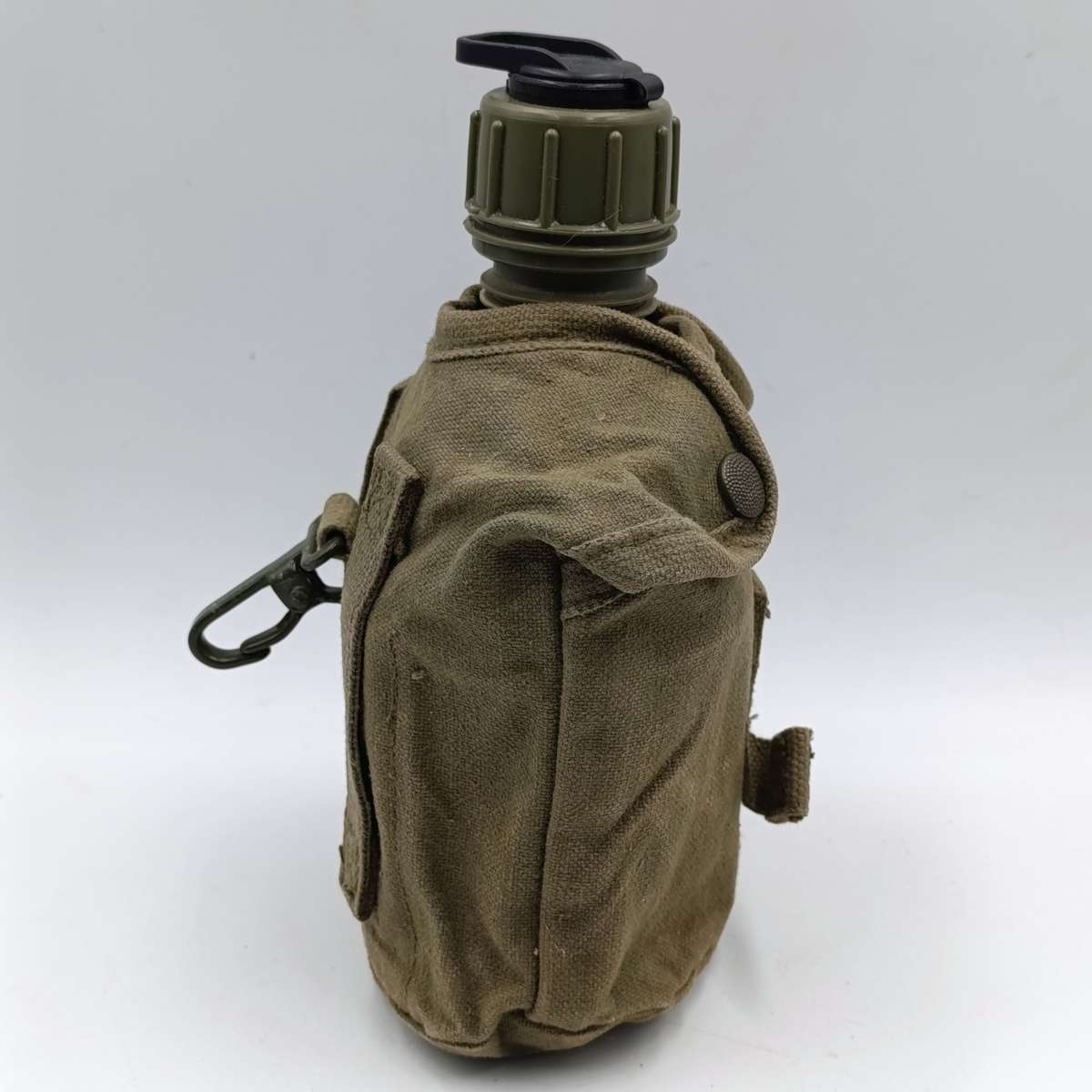 SADF Water bottle with fire bucket and pouch