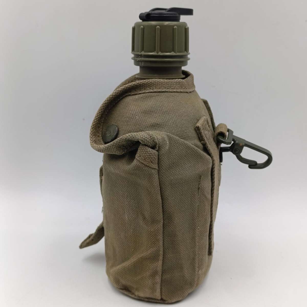 SADF Water bottle with fire bucket in pouch