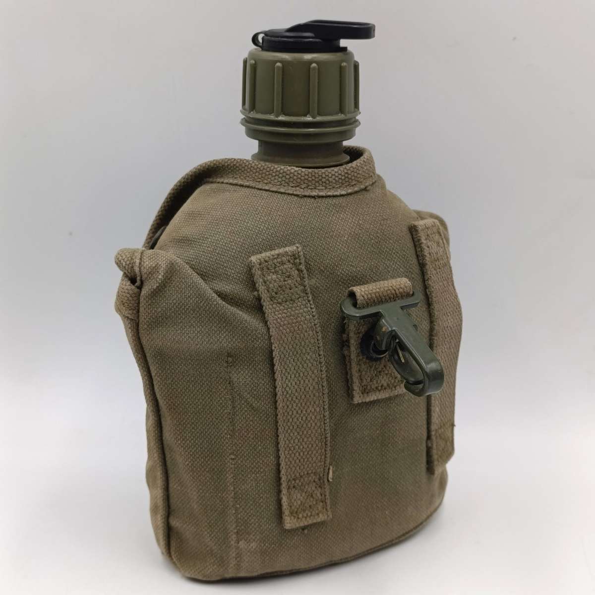 SADF Water bottle with fire bucket in pouch