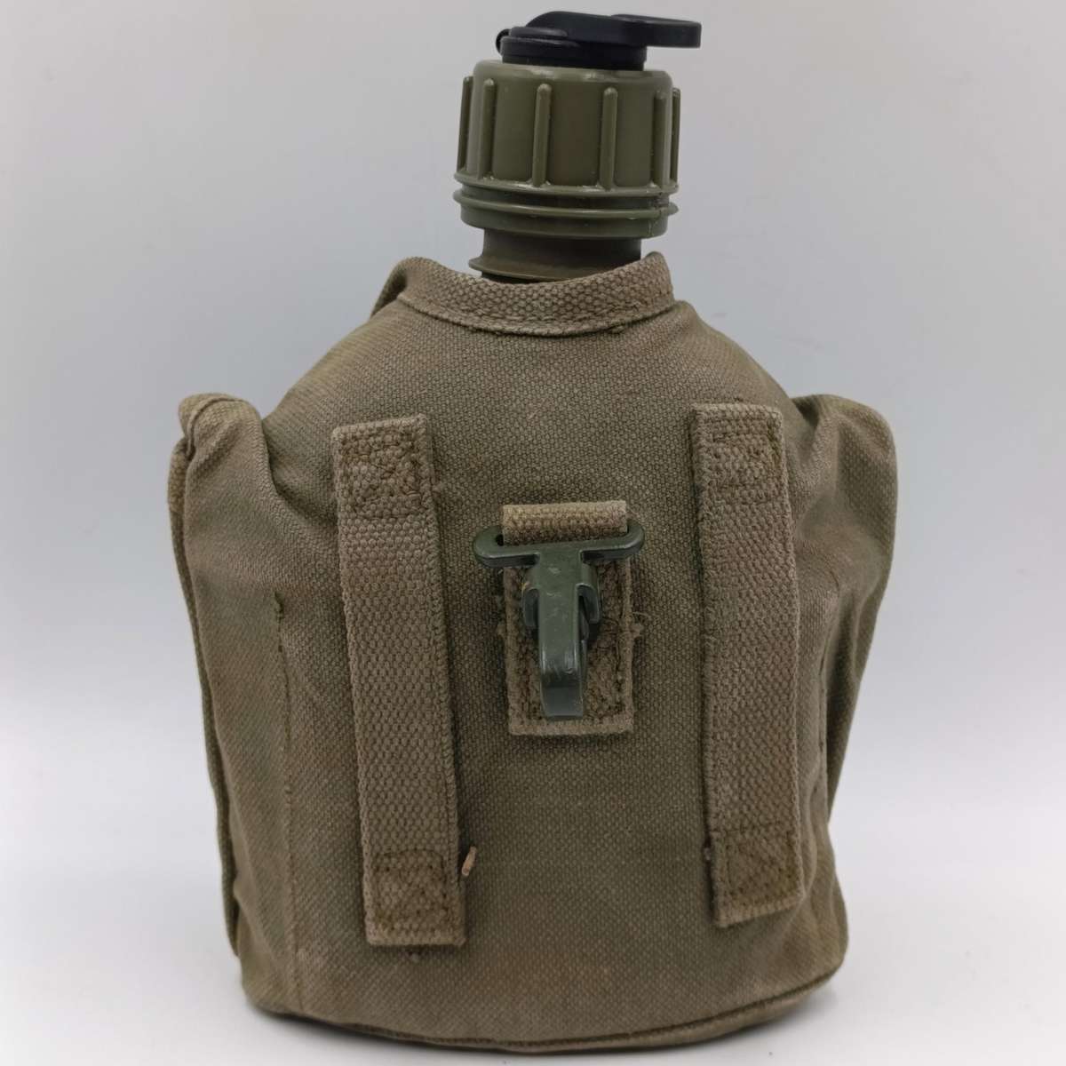 SADF Water bottle with fire bucket in pouch