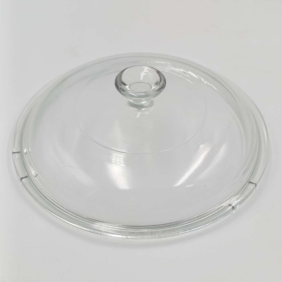 Vintage Corning ware pot with lid