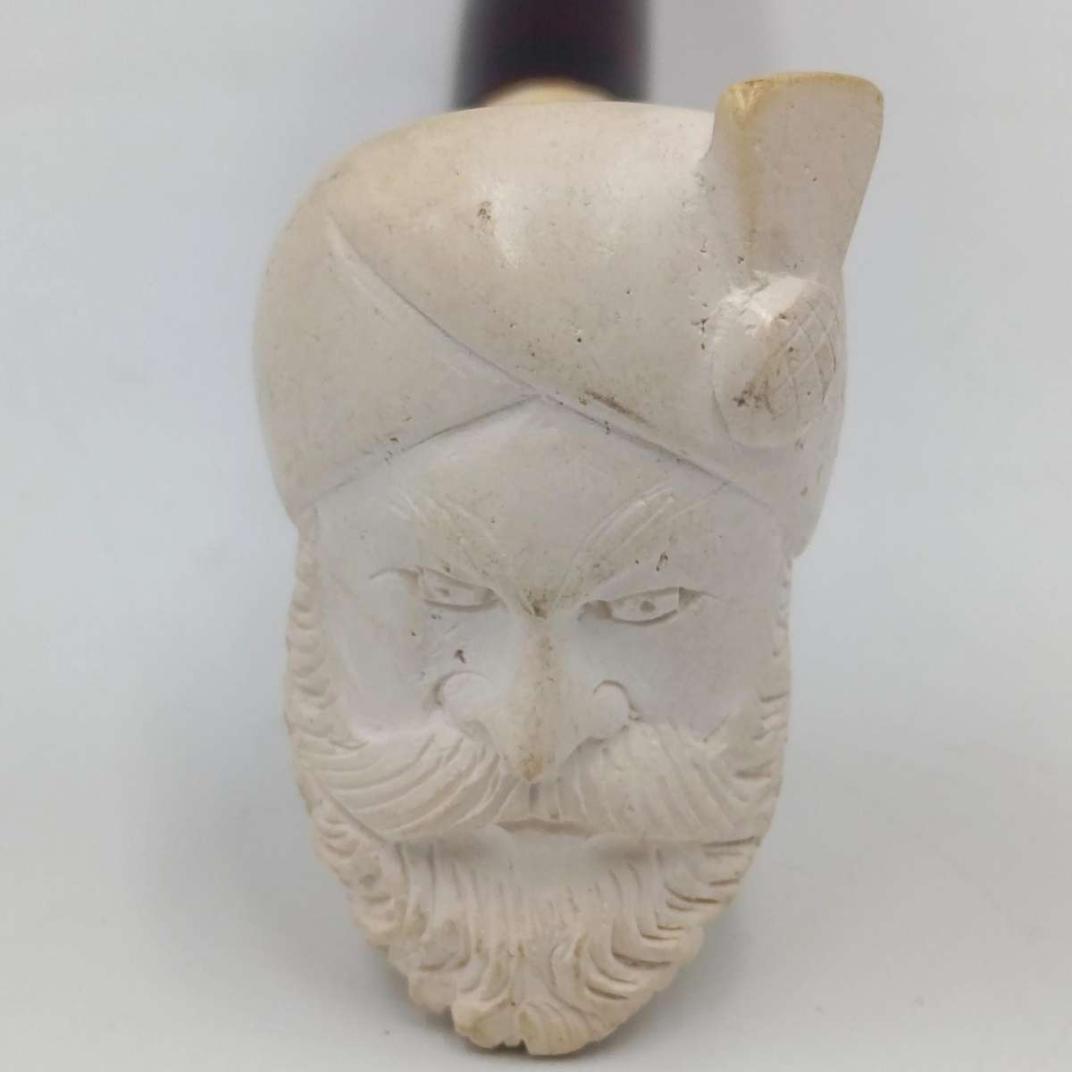 Beautiful vintage hand carved meerschaum smoking pipe