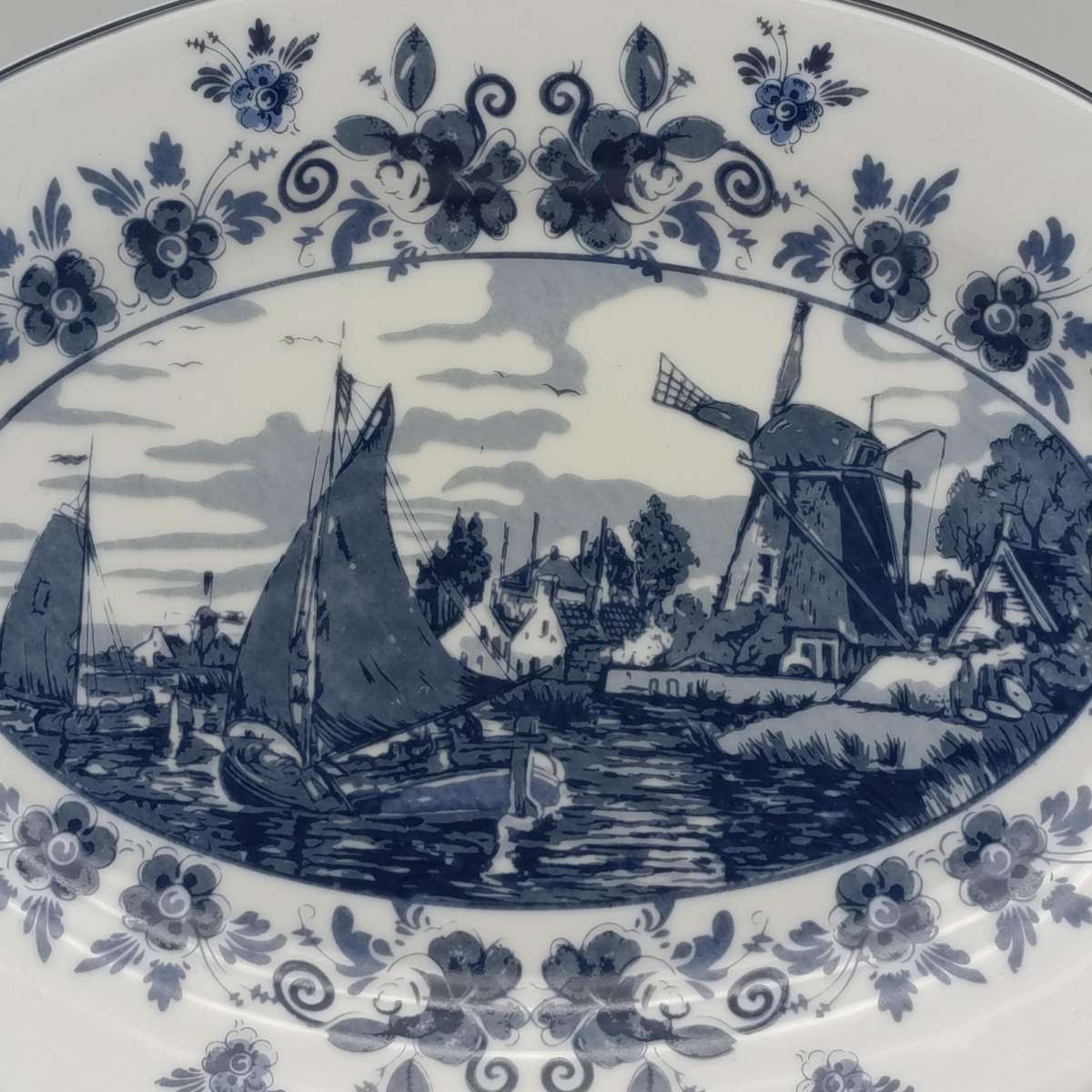 Vintage Delfts Blaauw oval porcelain plate