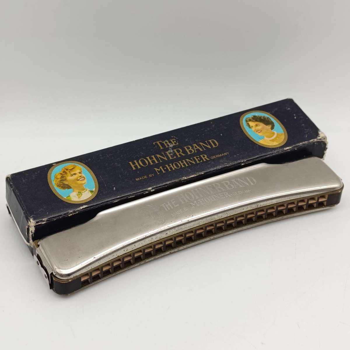 Vintage Hohner Band Harmonica C-key in box
