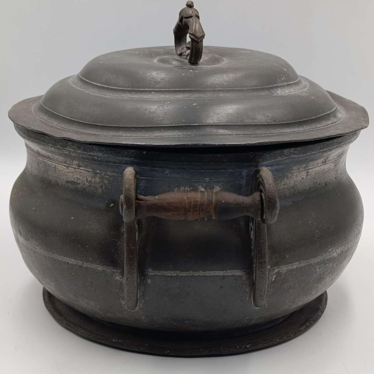 Antique Pewter soup tureen - no markings - circa 1880's