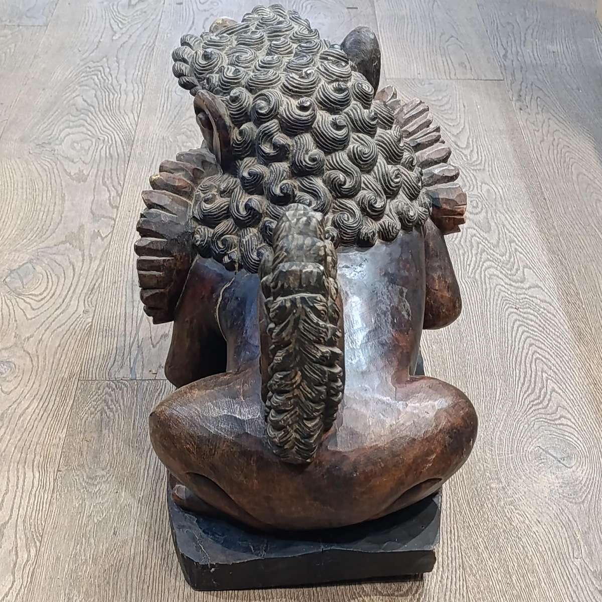 Pair of Large Chinese Foo dogs sculptures - wooden