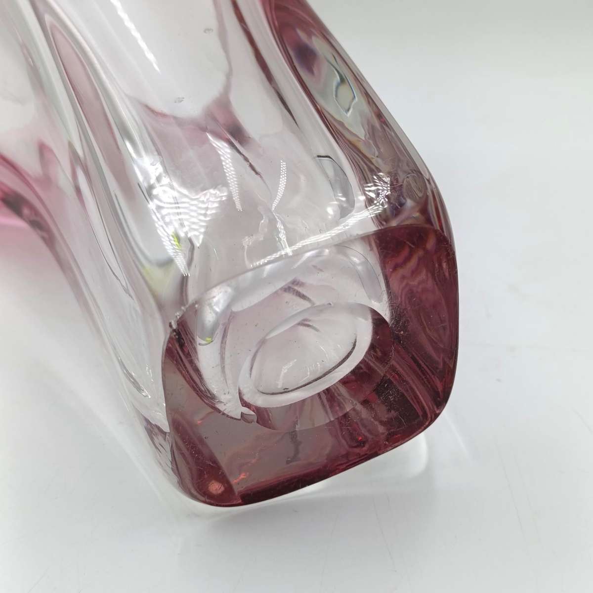 Beautiful Pink Murano glass flower vase