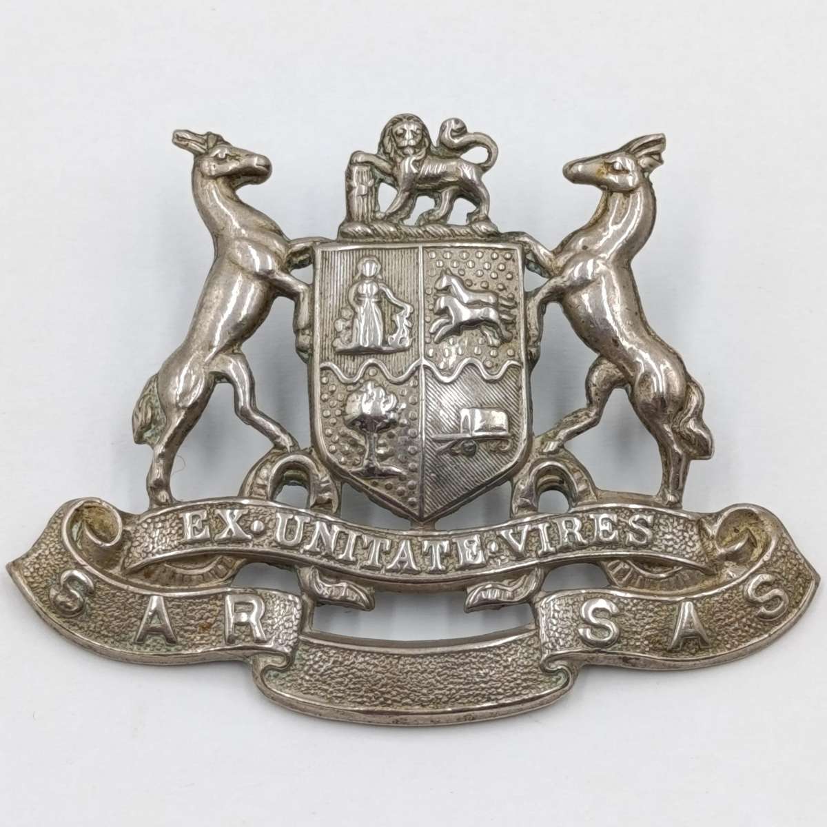 SA Railways officer metal cap badge