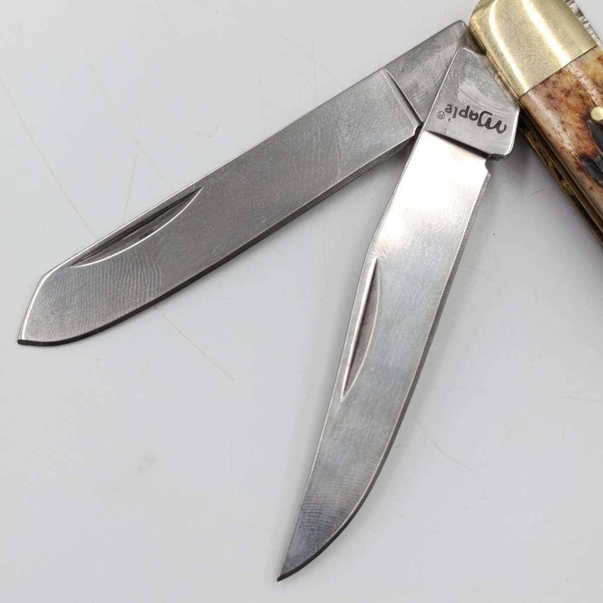 Vintage Maple pocket knife with 2 blades
