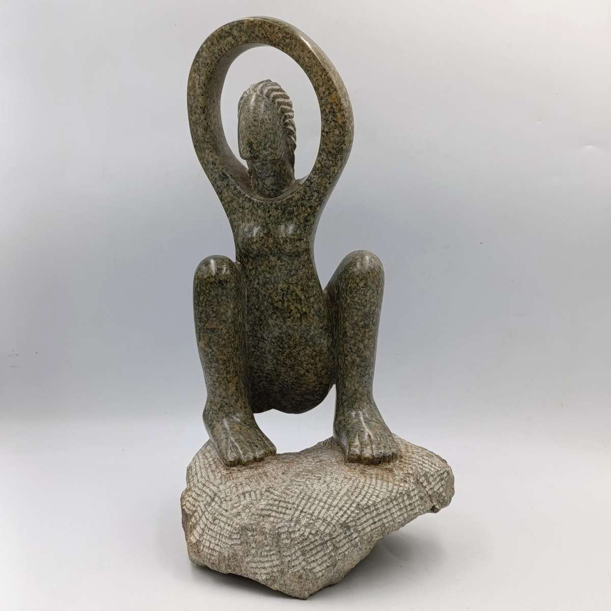 African Serpentine sculpture by Fabo Dete - Height 36cm
