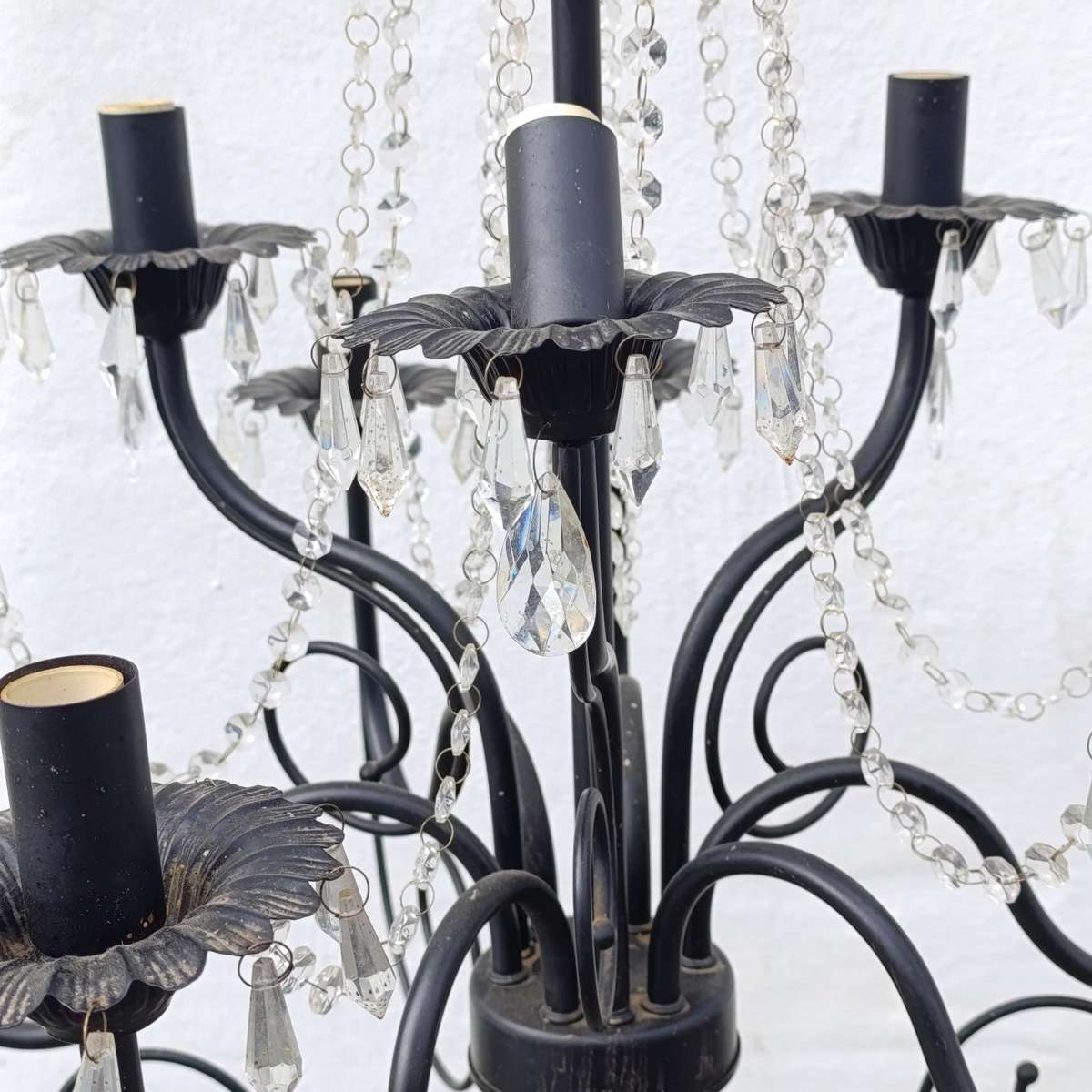 Large Crystal chandelier with 9 arms - one fitting broken - Collection only