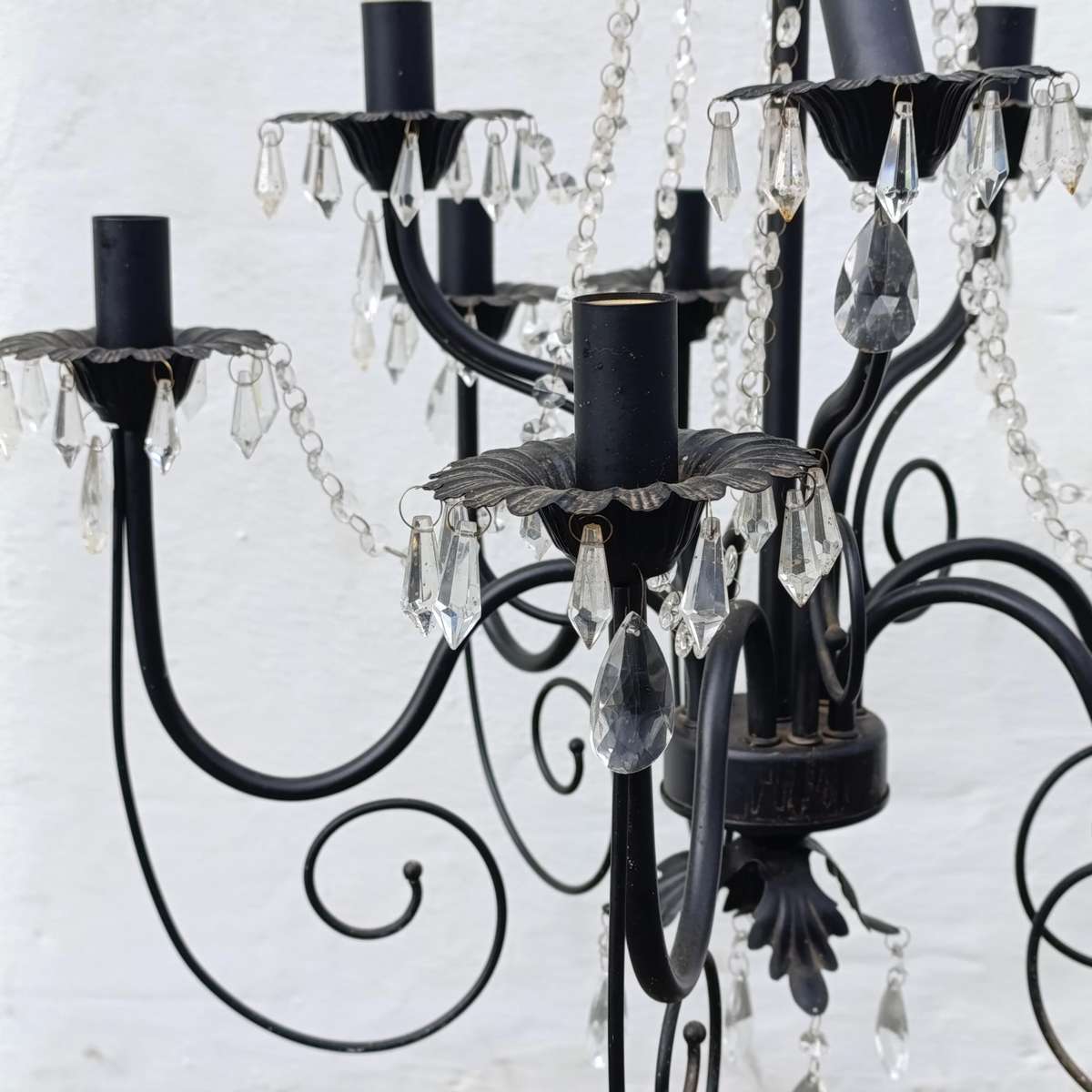 Large Crystal chandelier with 9 arms - one fitting broken - Collection only