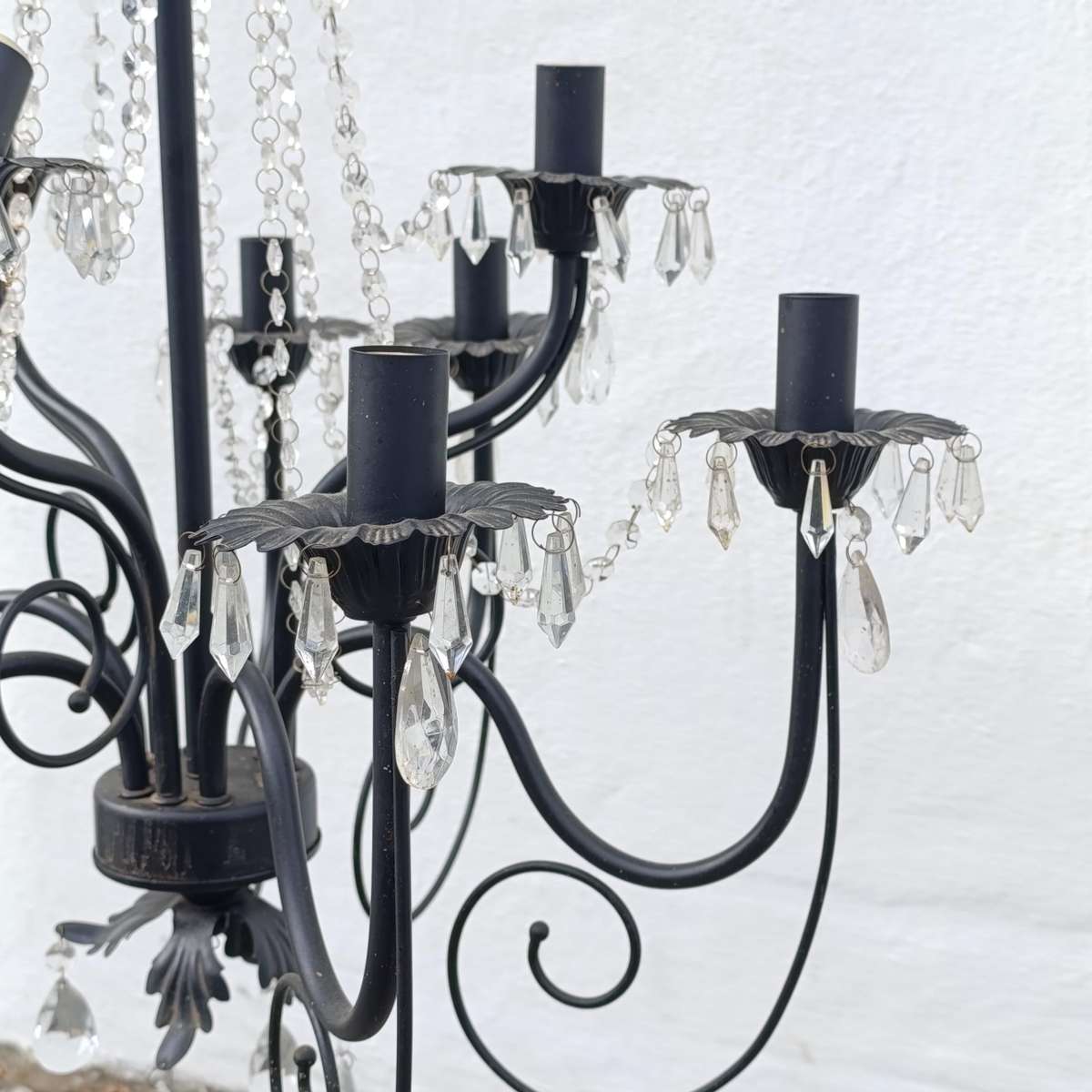 Large Crystal chandelier with 9 arms - one fitting broken - Collection only