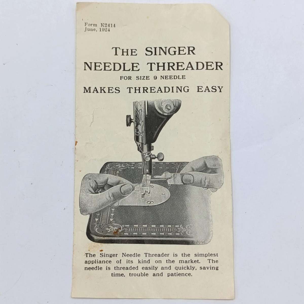 Vintage The Singer Needle Threader in original packaging - for size 9 needle