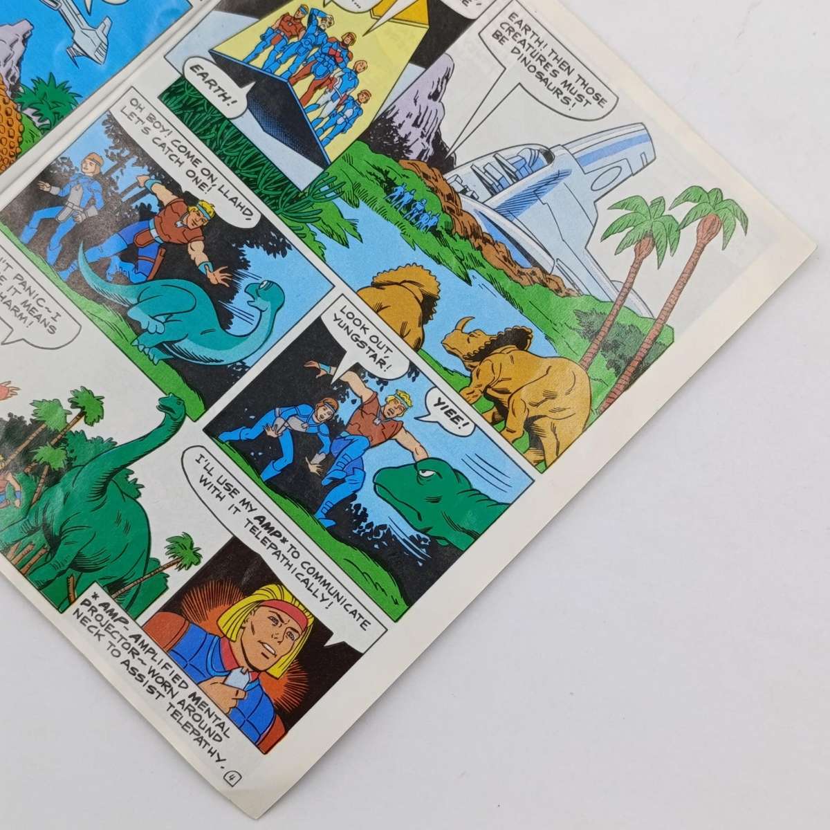 Lot of vintage Tyco Dino with \ Riders accessories action figurines