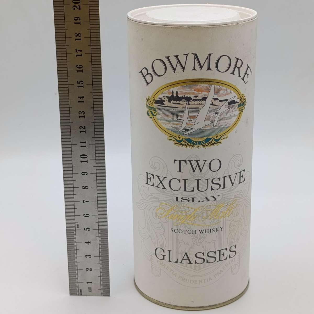 Lot of 6 Bowmore Scotch Whiskey glasses - in original Boxes