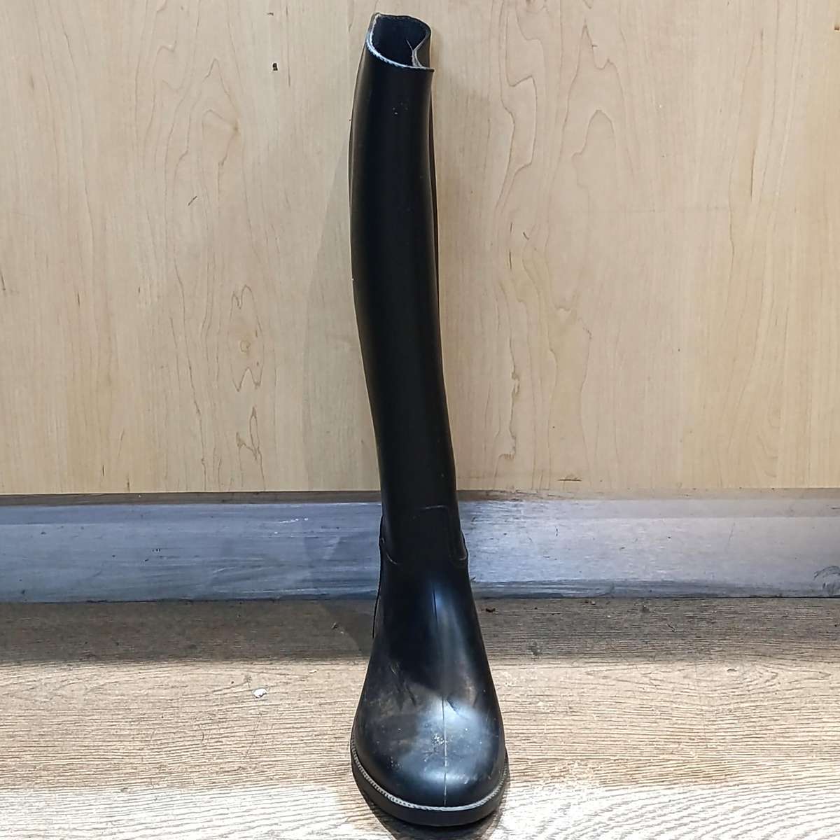 Pair of rubber equistrian riding boots - size UK 6 (EUR 39)