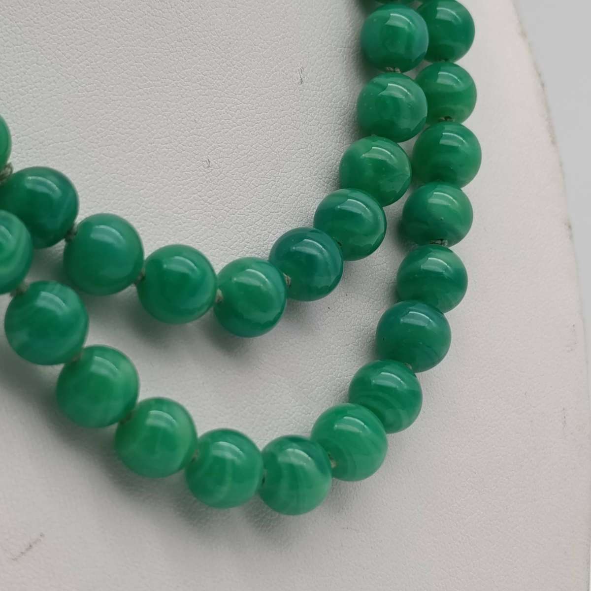 Vintage Green Peking glass beads necklace