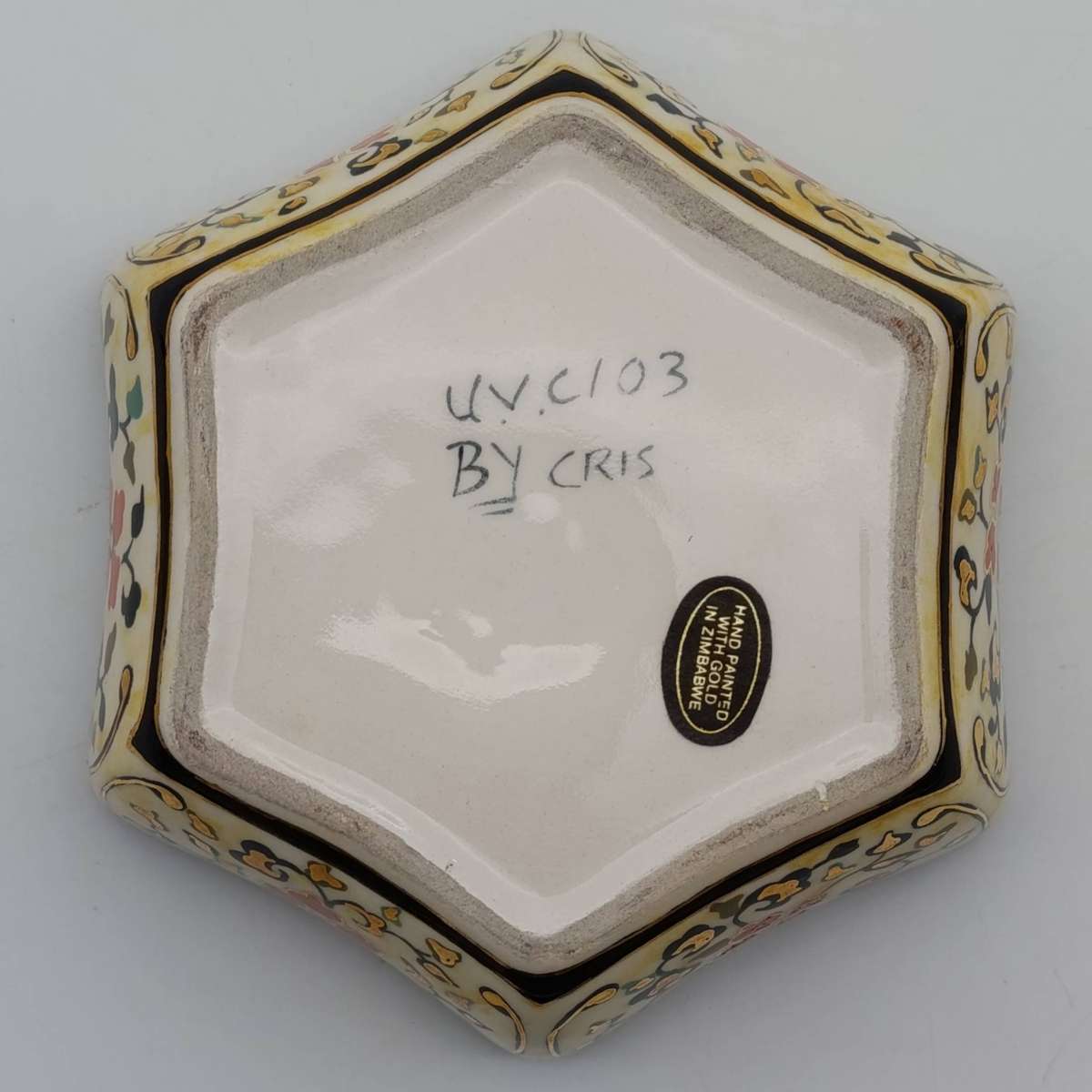 Zimbabwean handpainted porcelain trinket holder with lid - marked UVC103 by Cris