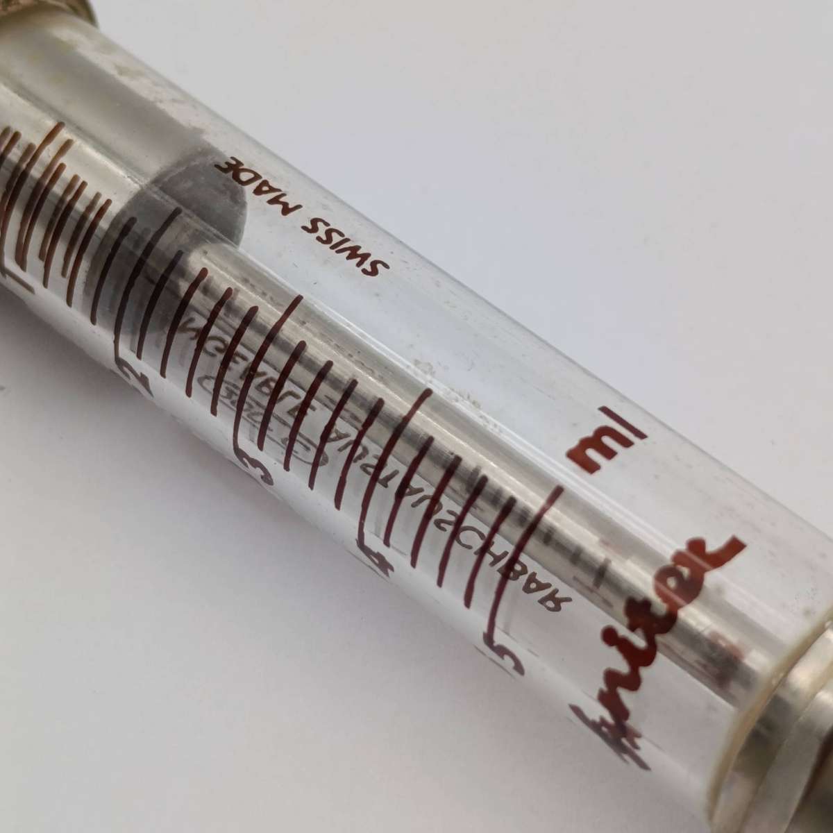 Lot of 2 vintage glass syringes