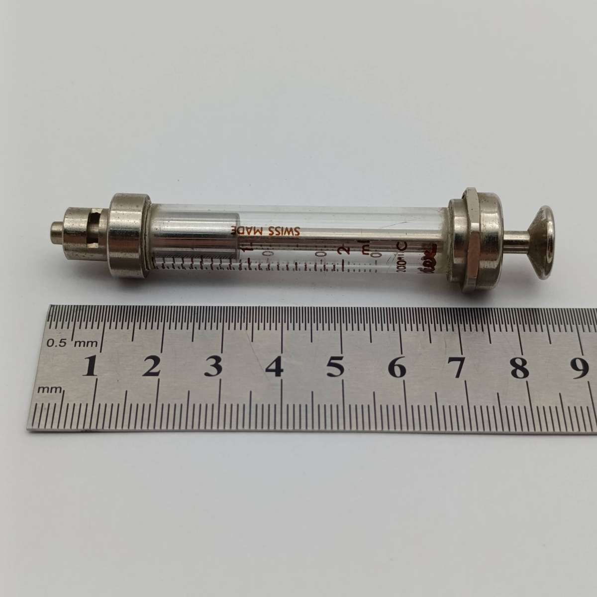 Lot of 2 vintage glass syringes