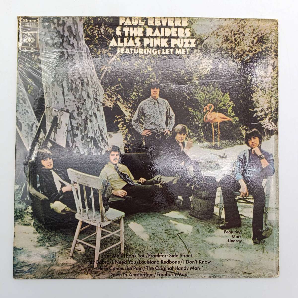 Record  Paul Revere & The Raiders Featuring Mark Lindsay  Alias Pink Puzz Label : CBS Released 1969