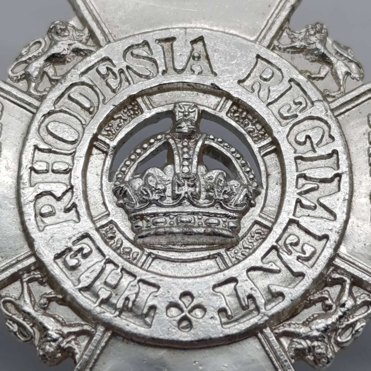 Rhodesian Regiment stay brite cap badge