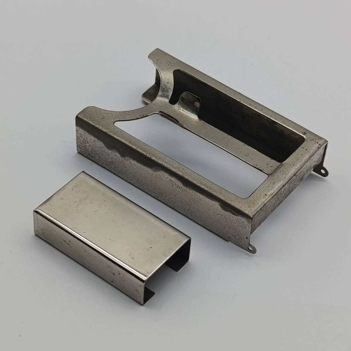 Vintage Valet Auto Strop Safety razor in tin