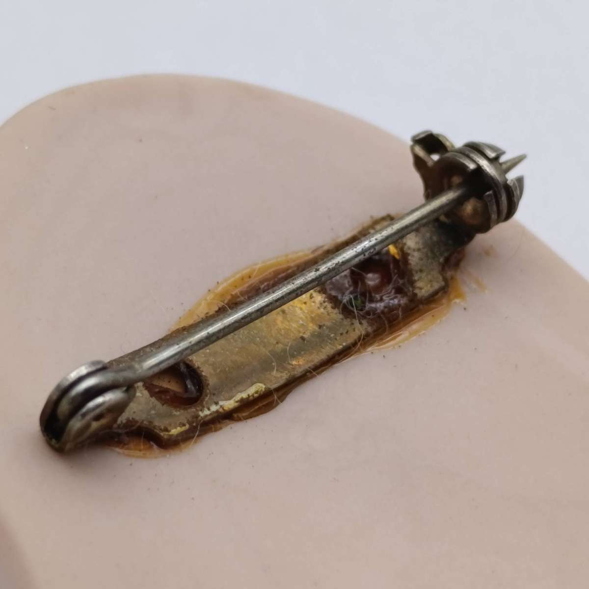 Vintage Renaissance glazed porcelain brooch in box