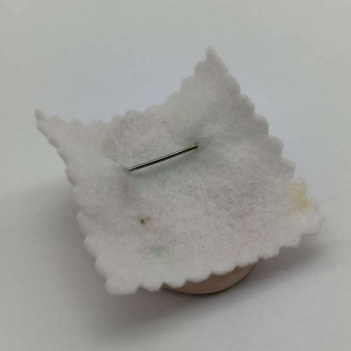 Vintage Renaissance glazed porcelain brooch in box