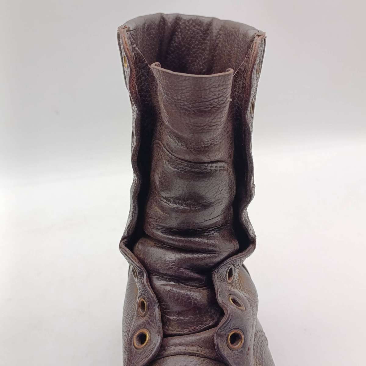 SADF Leather combat boots - UK size 5 - No laces