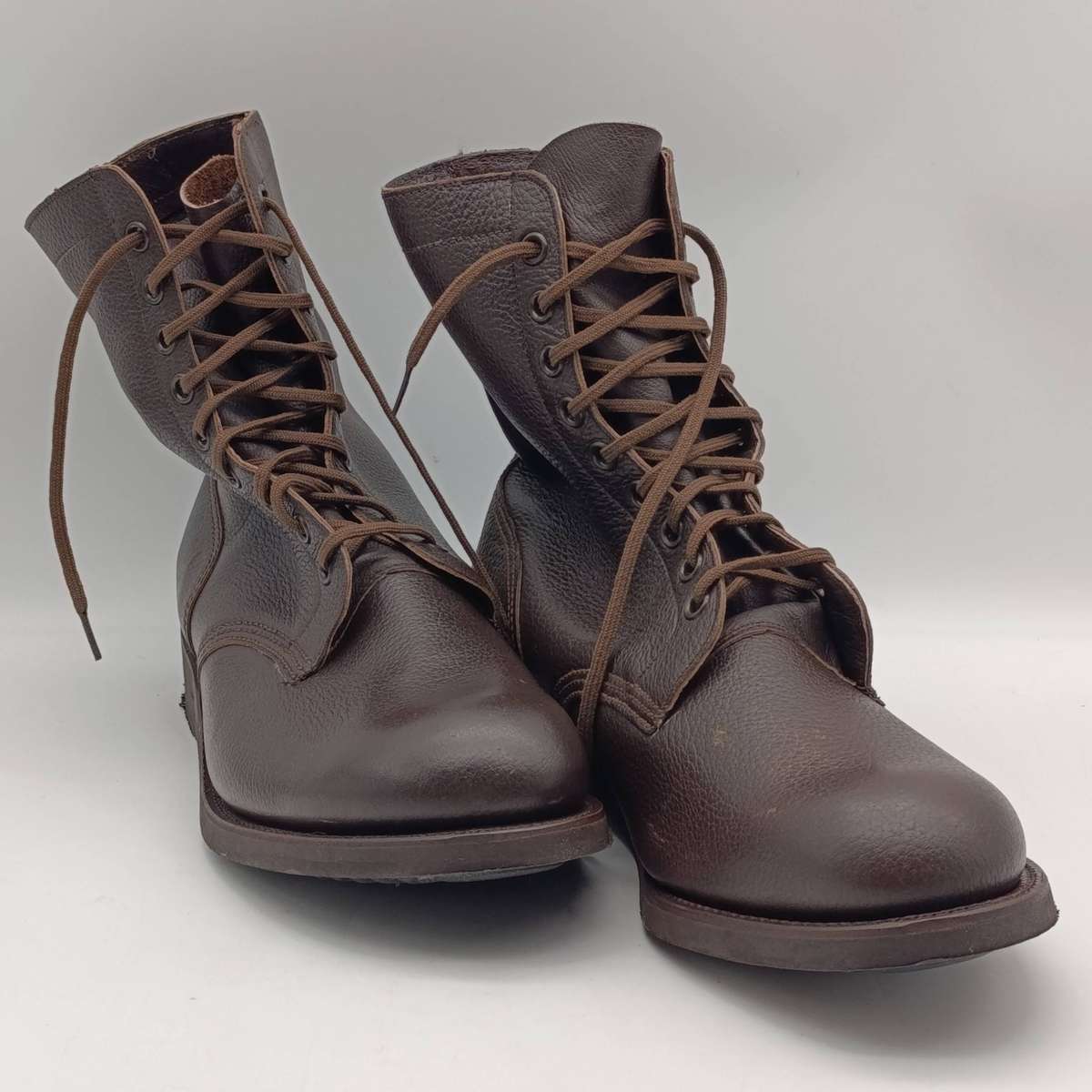 SADF brown leather boots - UK size 10 - excellent unused condition