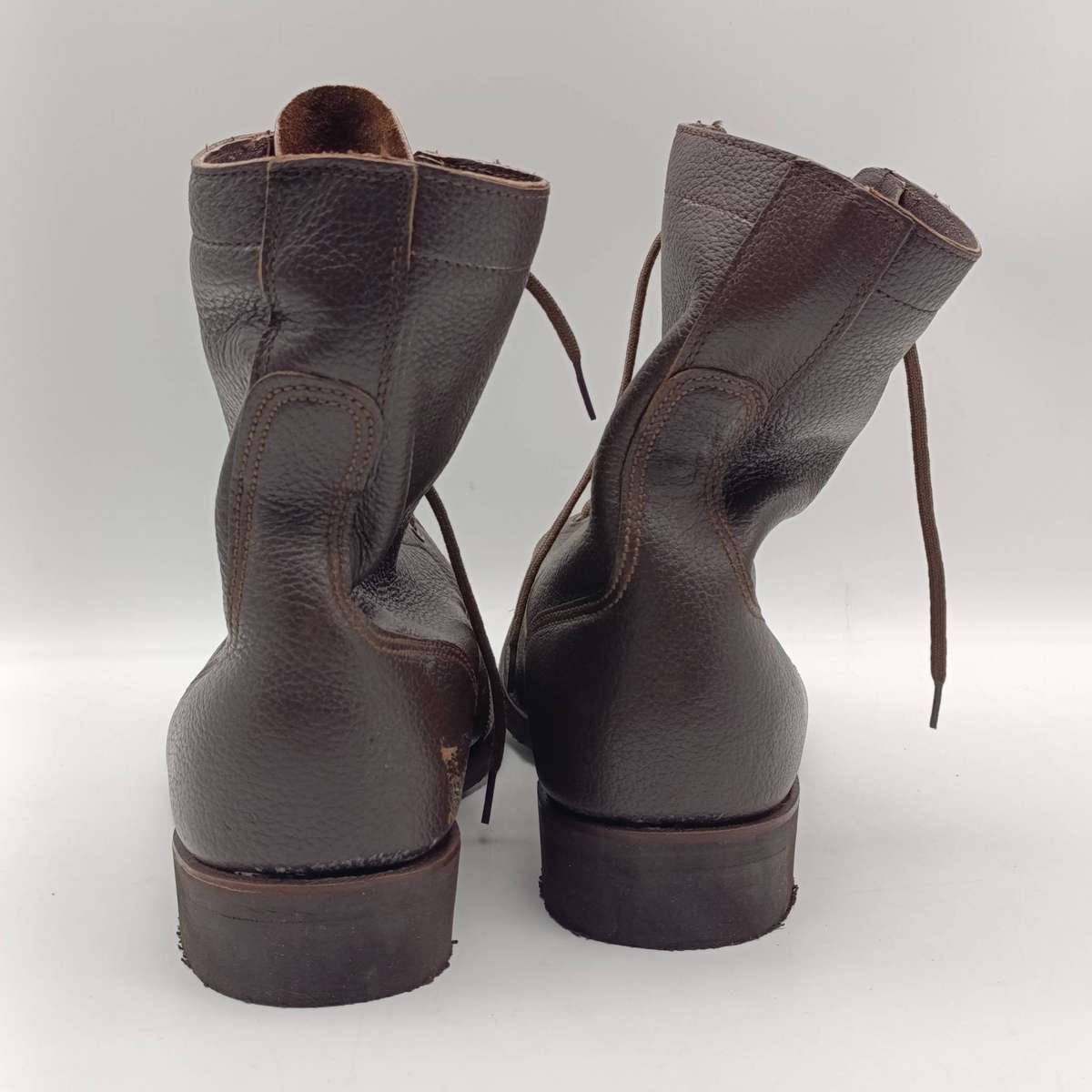 SADF brown leather boots - UK size 10 - excellent unused condition