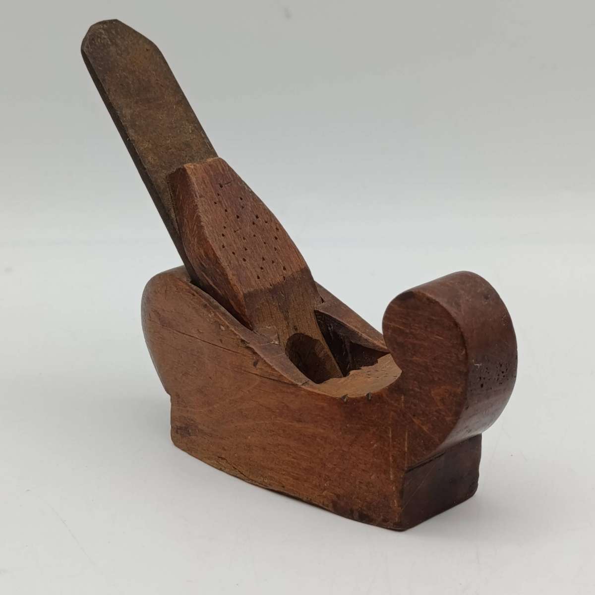 Lot of 4 vintage Violin planes and other tools for violin making