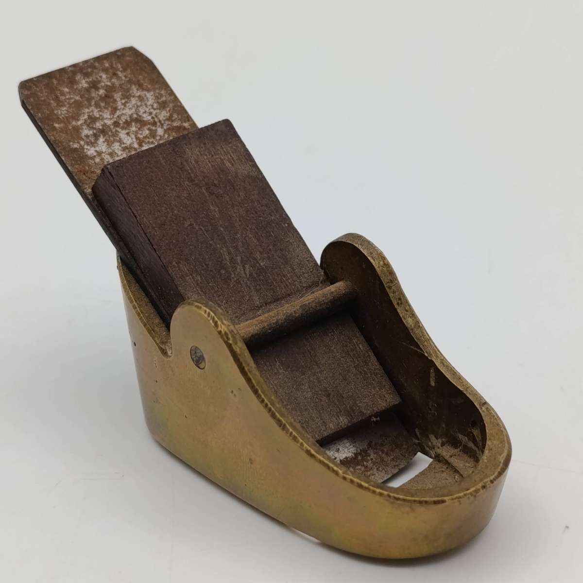 Lot of 4 vintage Violin planes and other tools for violin making