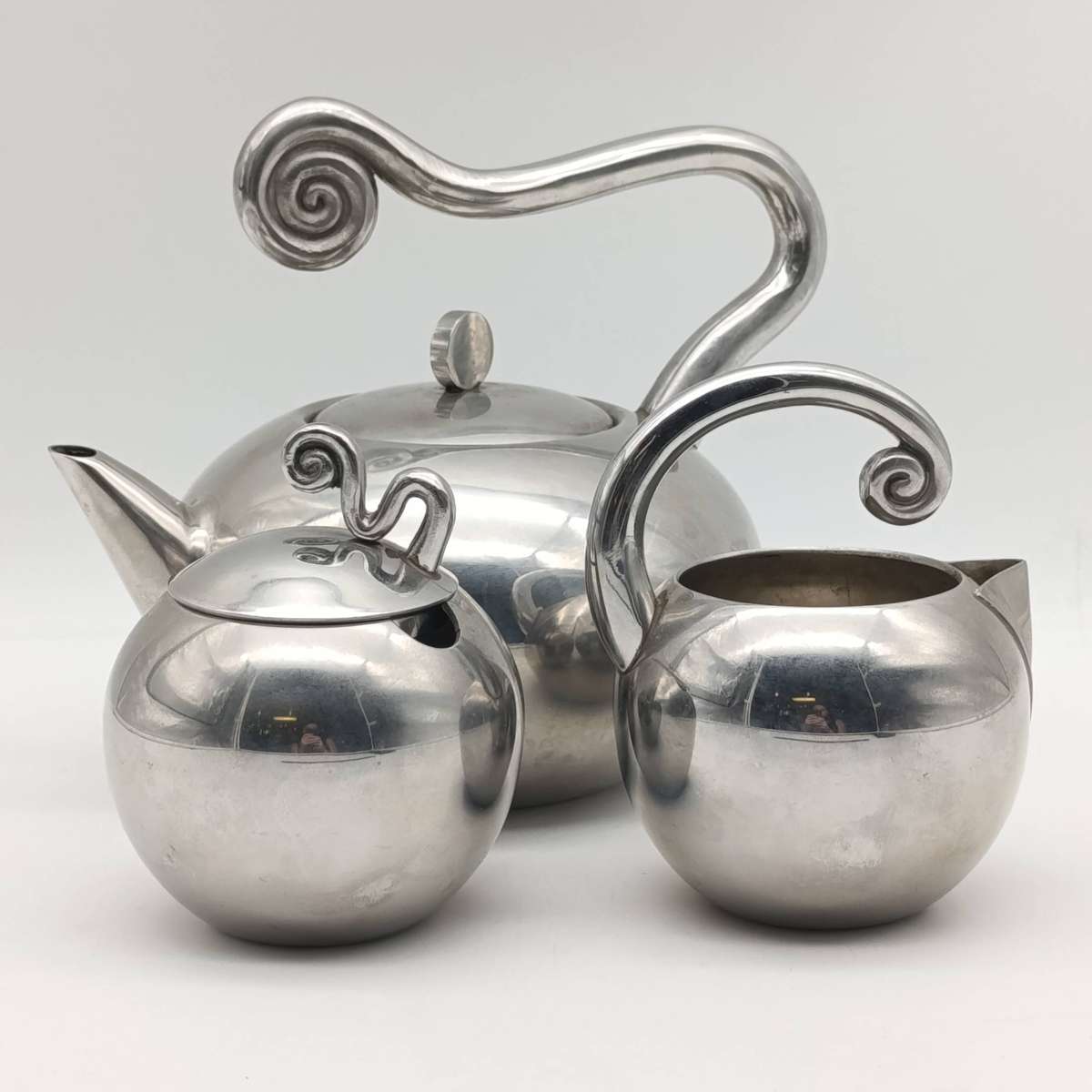 Carrol Boyes Wave tea set - milk jug, Sugar and tea pot
