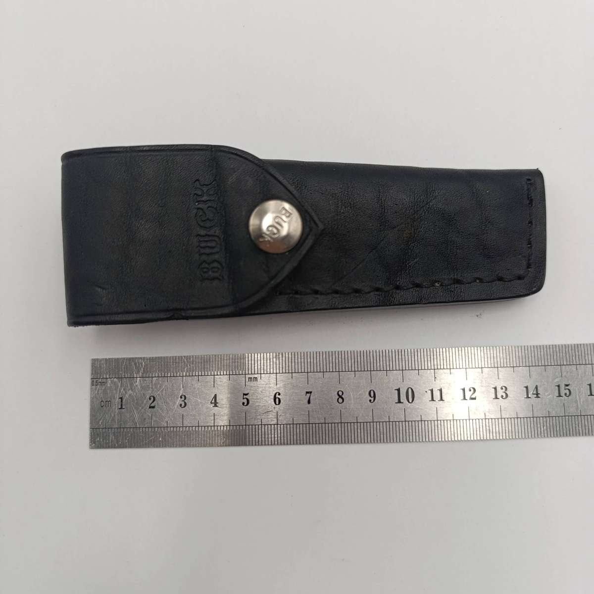 Vintage Buck Steelmaster 137 USA knife sharpener in leather pouch