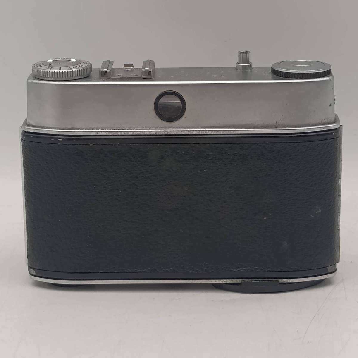 Vintage Kodak Ret-nette IIA 35mm camera in pouch
