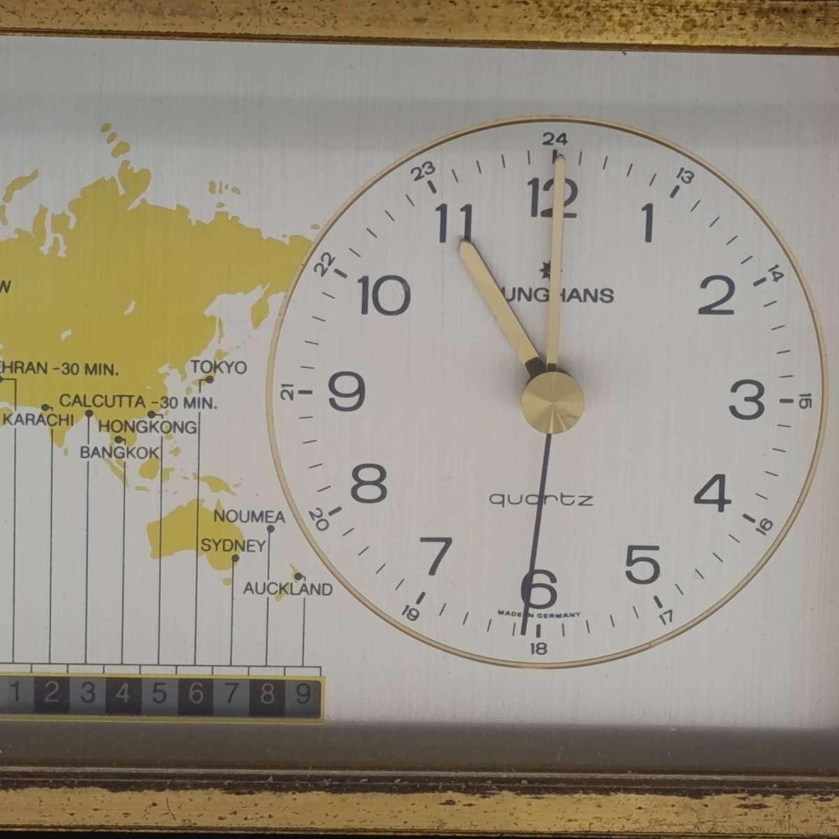 Mid Century Junghans Quartz World Time mantel clock - working