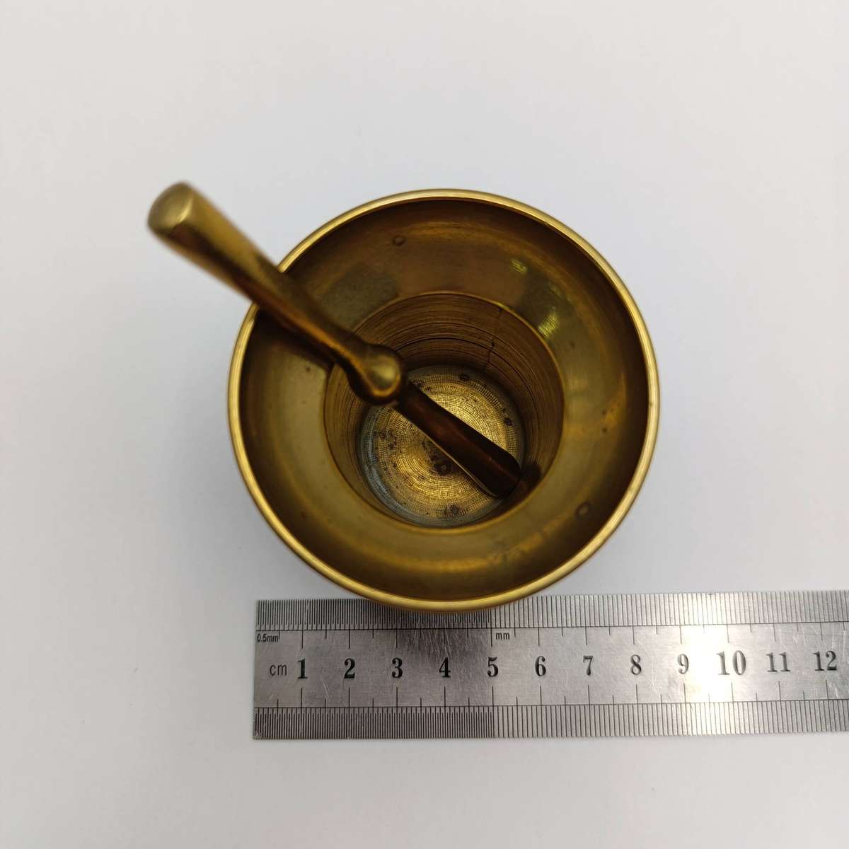 Vintage small solid brass mortar and pestle - Height 6.5cm