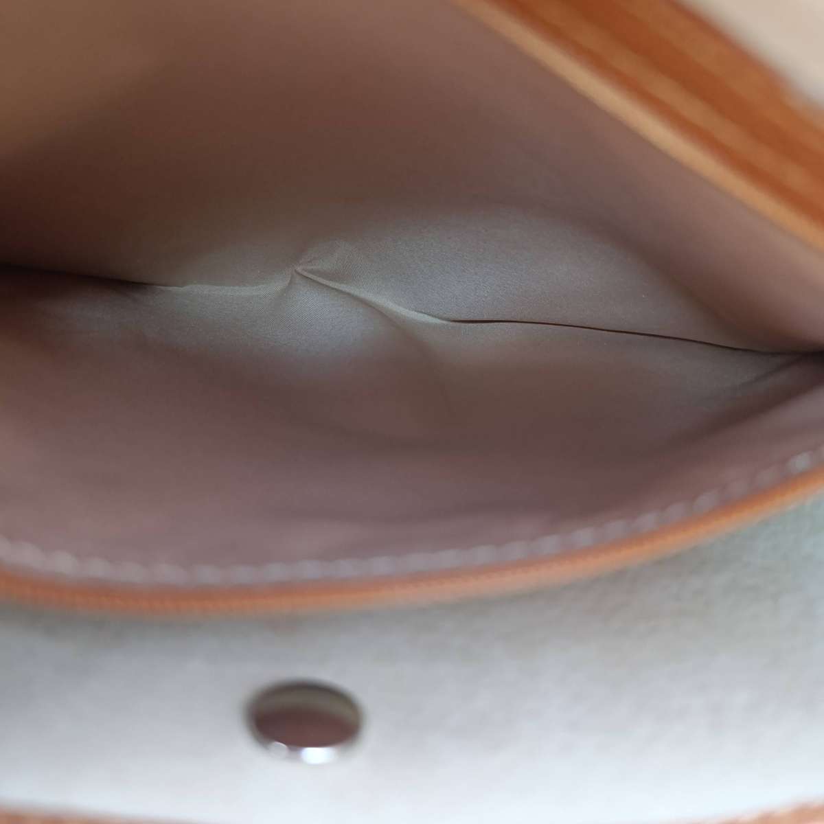 Genuine Ostrich leather handbag. Used only once. Light brown colour
