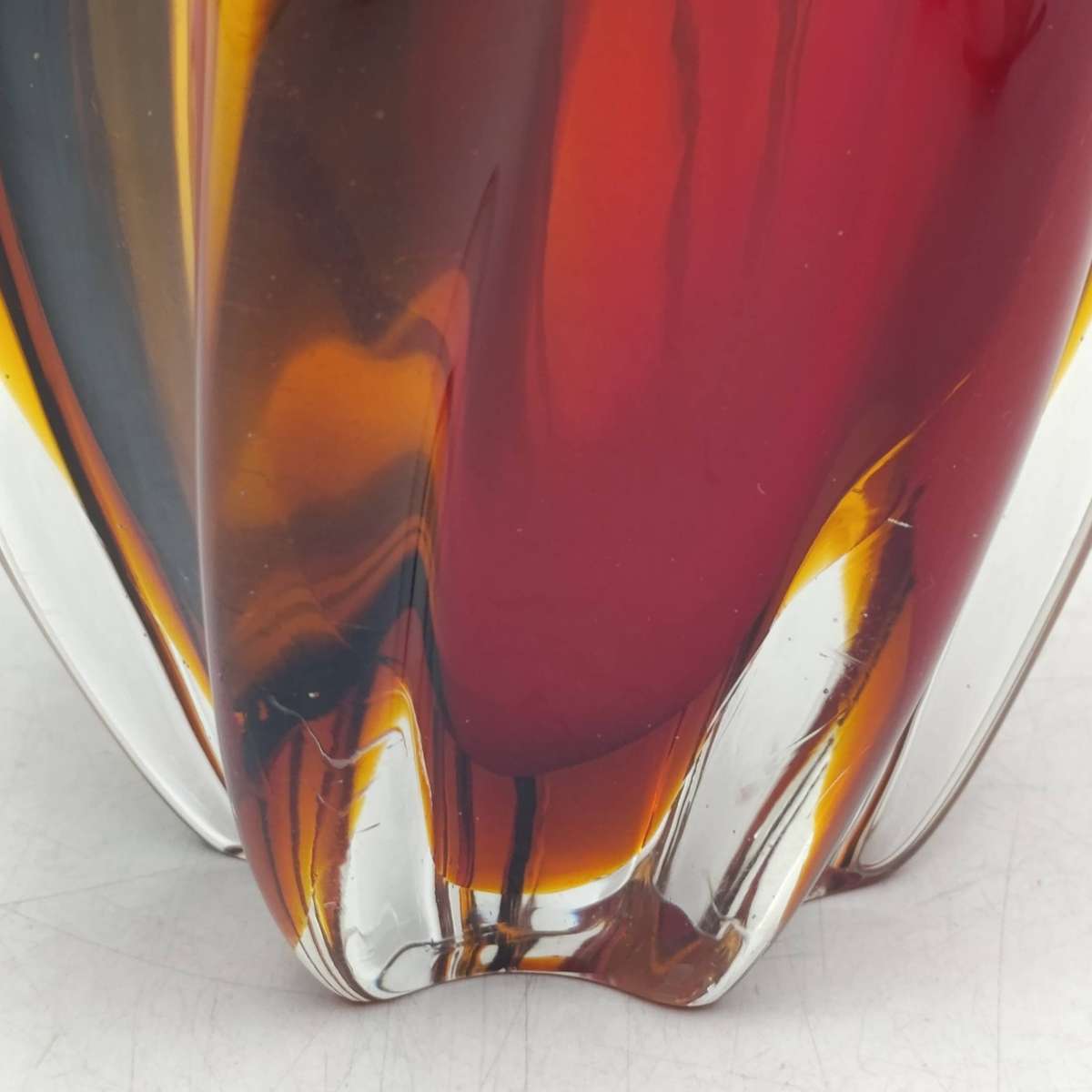 Murano glass flower vase - curved design, hand-blown art glass