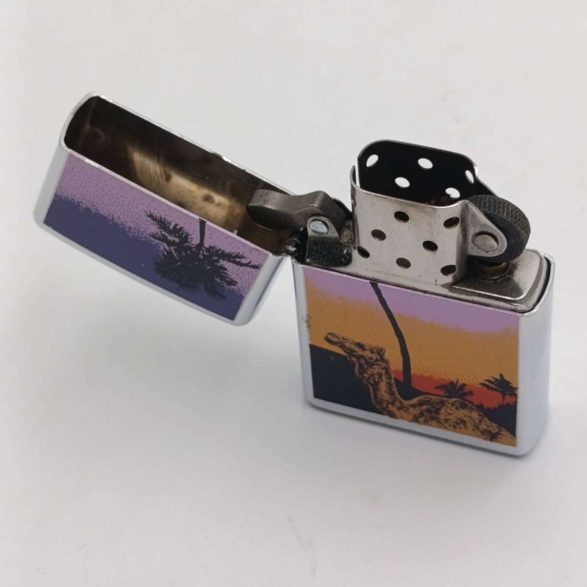 Zippo Camel lighter gift set with fluid, flints and wick