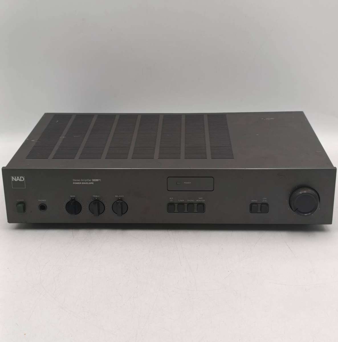 NAD 3220PE stereo amplifier - 140W - serial T32221104