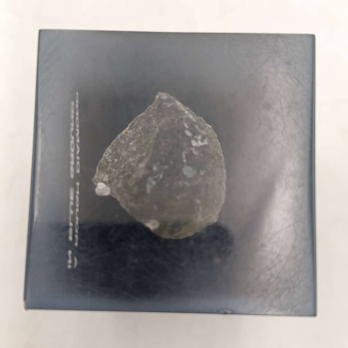 De Beers vintage table lighter with rough diamond in blue ground resin base