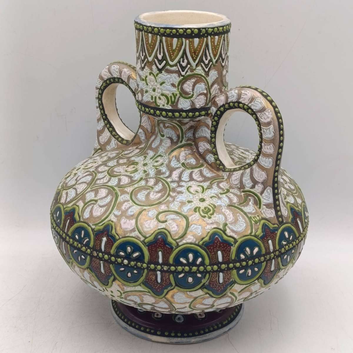 Japanese Moriage vase Nippon style antique porcelain 1891-1921